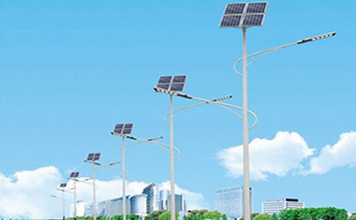 北方冬季巩留太阳能路灯的保养要点