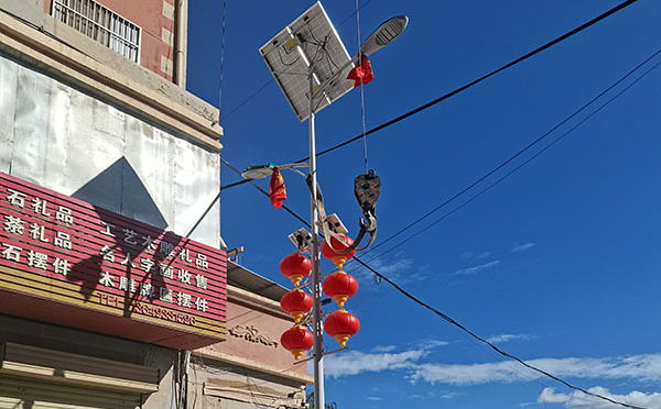 巩留智慧路灯在城市物联网系统中的集成与运维