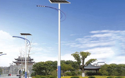 巩留巩留太阳能路灯价格差在哪？影响造价的4大核心因素揭秘